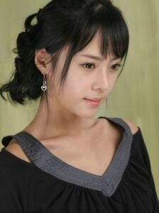 Profil Lengkap Para Pemain K-Drama Lucky Romance (2016) 11 Artis Korea Hwang Jung Eum